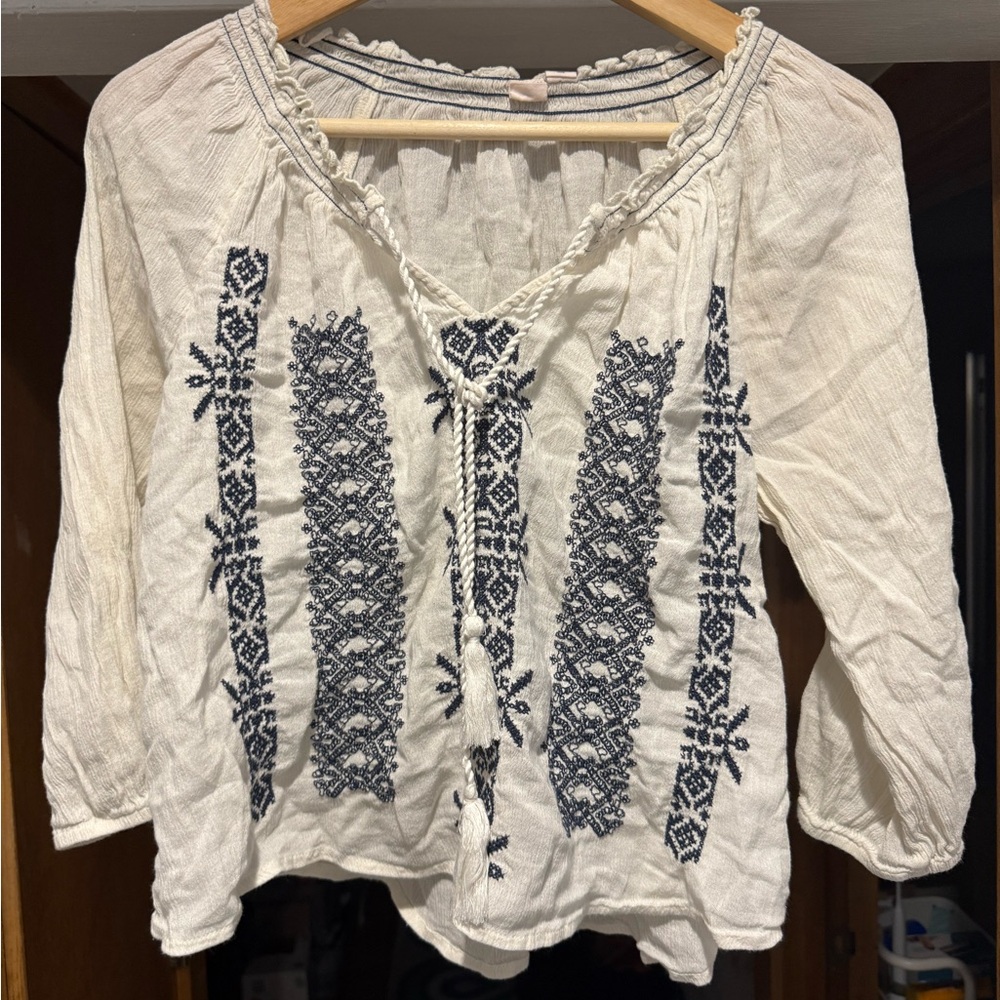 Stunning embroidered Meldose and Market boho top EUC
